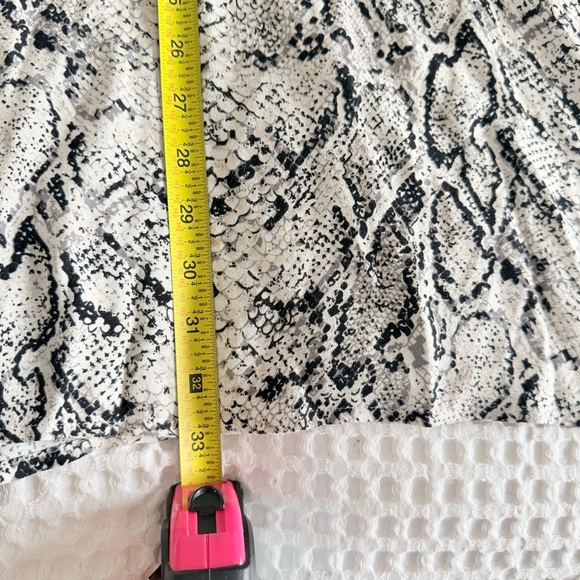 Reformation | Snake Print ‘Bea’ Midi Skirt | Size 6 - Picture 10 of 11